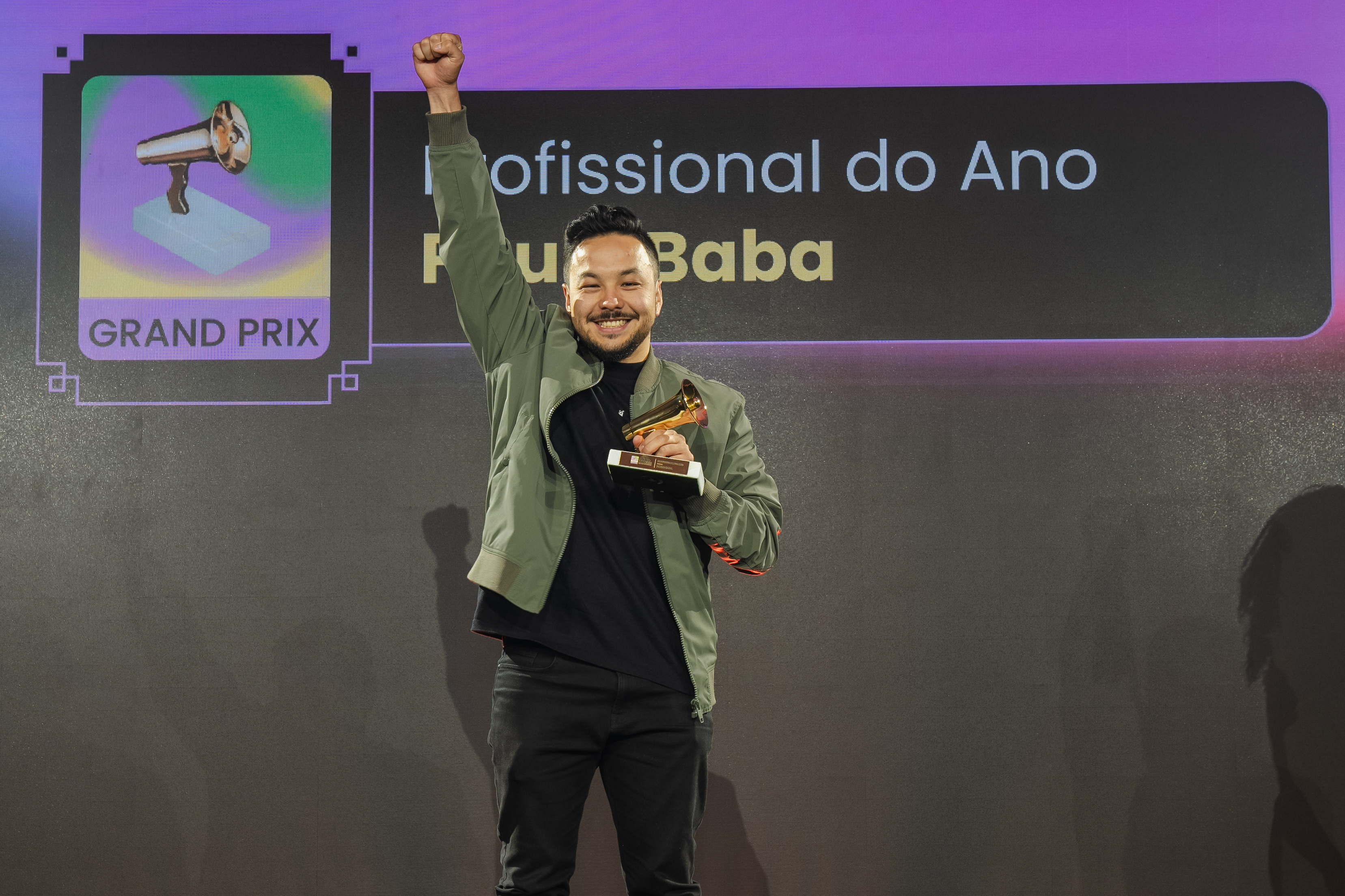 Paulo Baba é eleito Profissional do Ano no Prêmio Live 2024