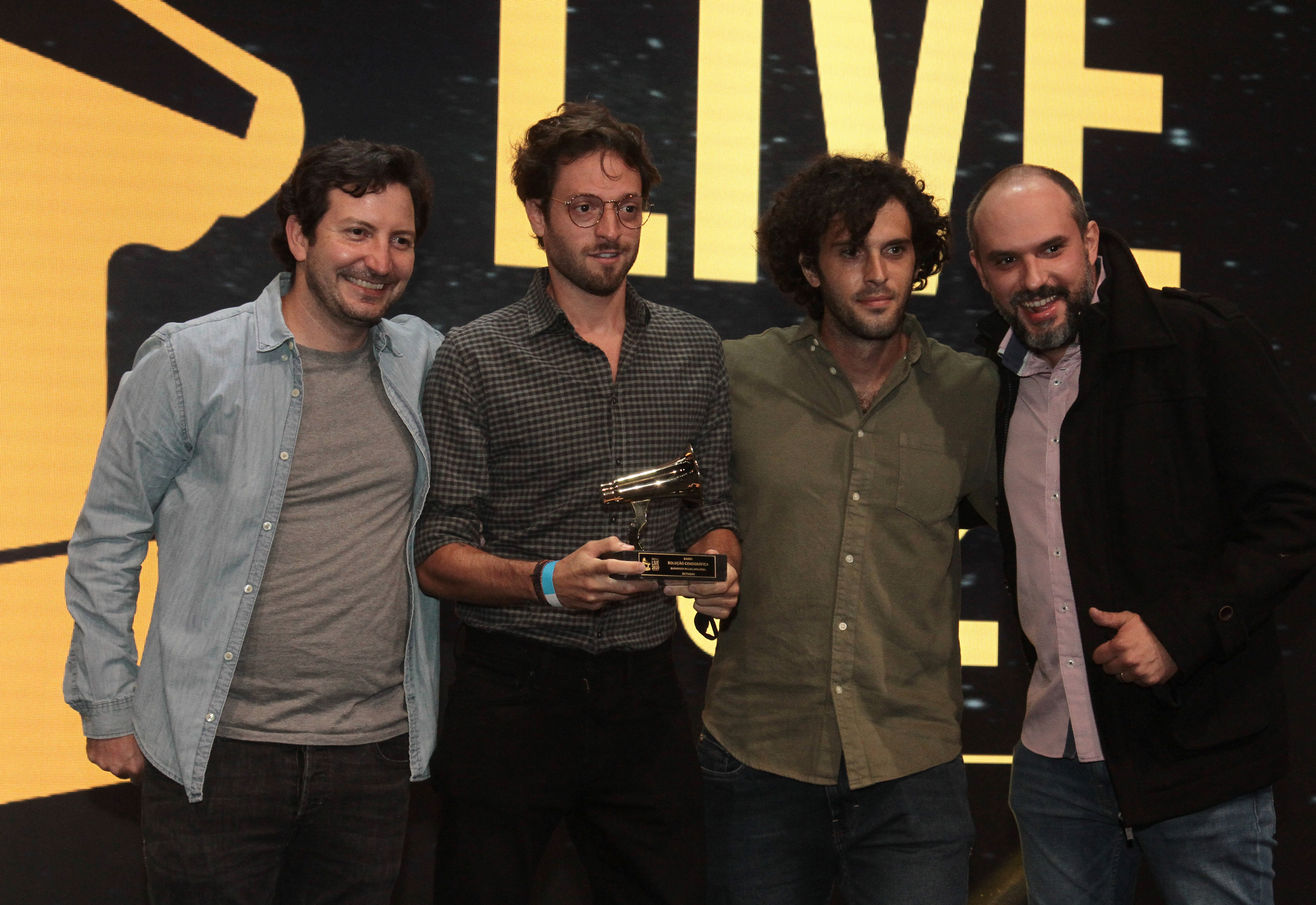 Budweiser vence ‘Solução Cenográfica do Ano’ no Prêmio Live 2020 com ação no Lollapalooza Brasil